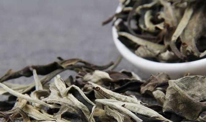 白牡丹茶的功效与作用（探究白牡丹茶的健康价值）