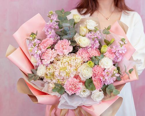 用花语向敬爱的人表达情感（探索花语的神秘之美）